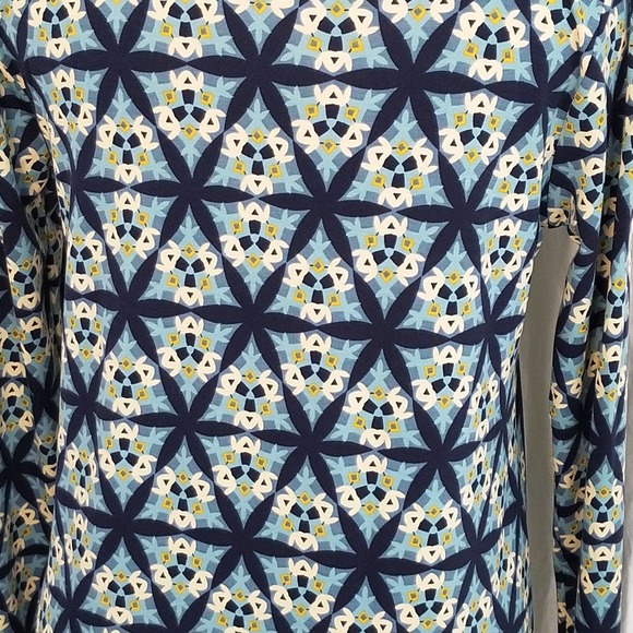 Geometric Long Sleeve Top - Picture 5 of 5